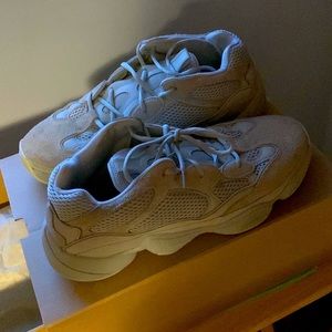 Yeezy 500 salt size 11.5
